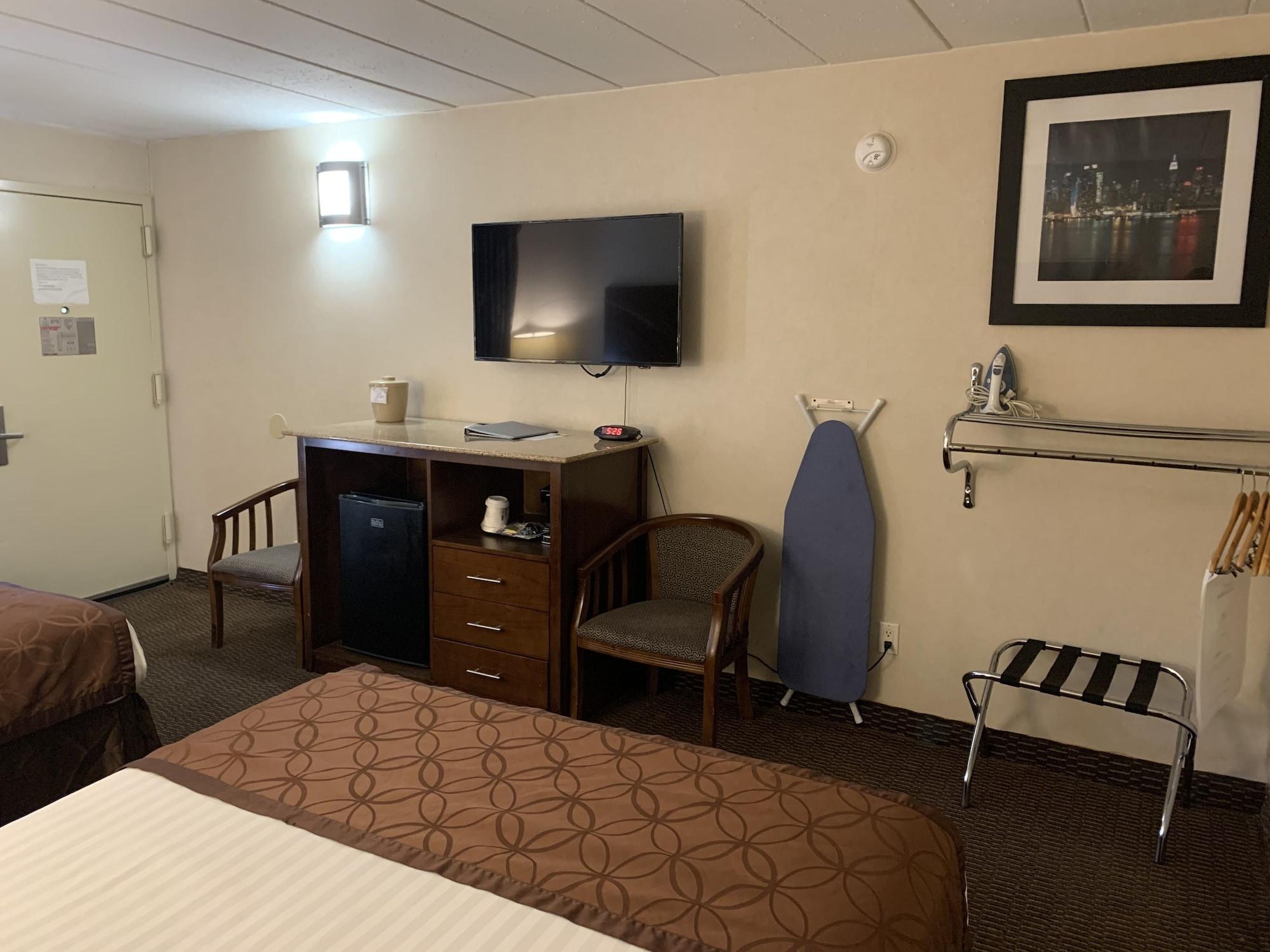 Ramada By Wyndham 3* Rockville Centre