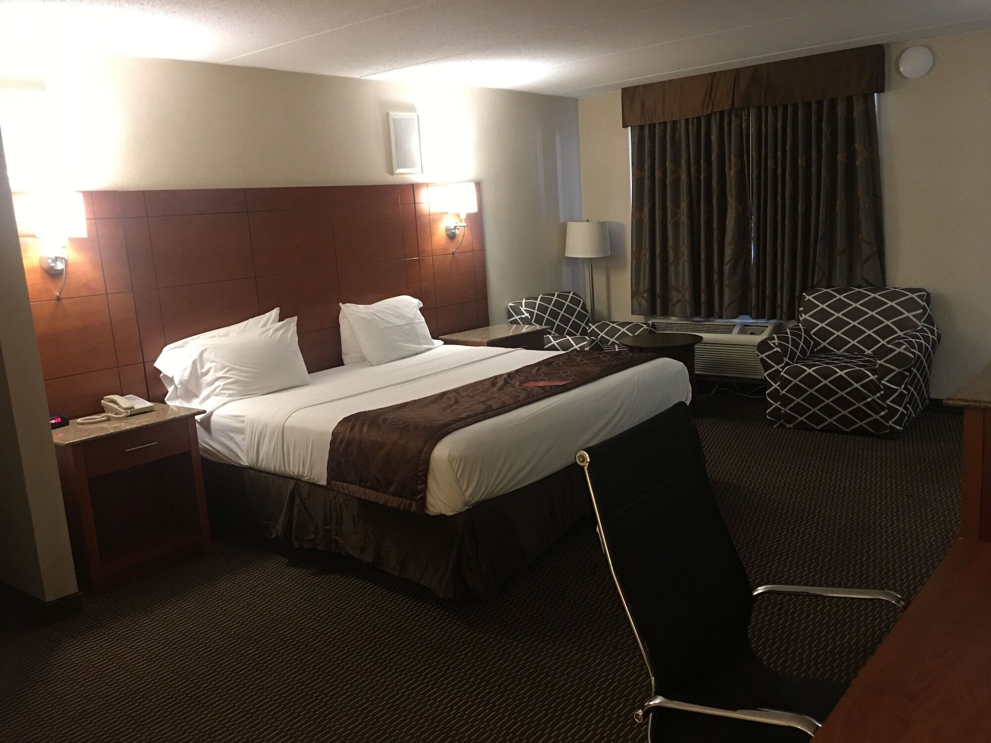 Ramada By Wyndham Motel